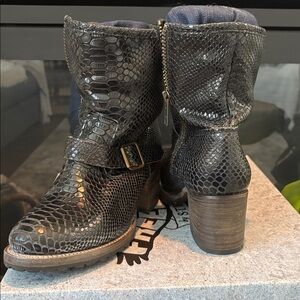 FREEBIRD by Steven Carlito Black Snake Shoes New